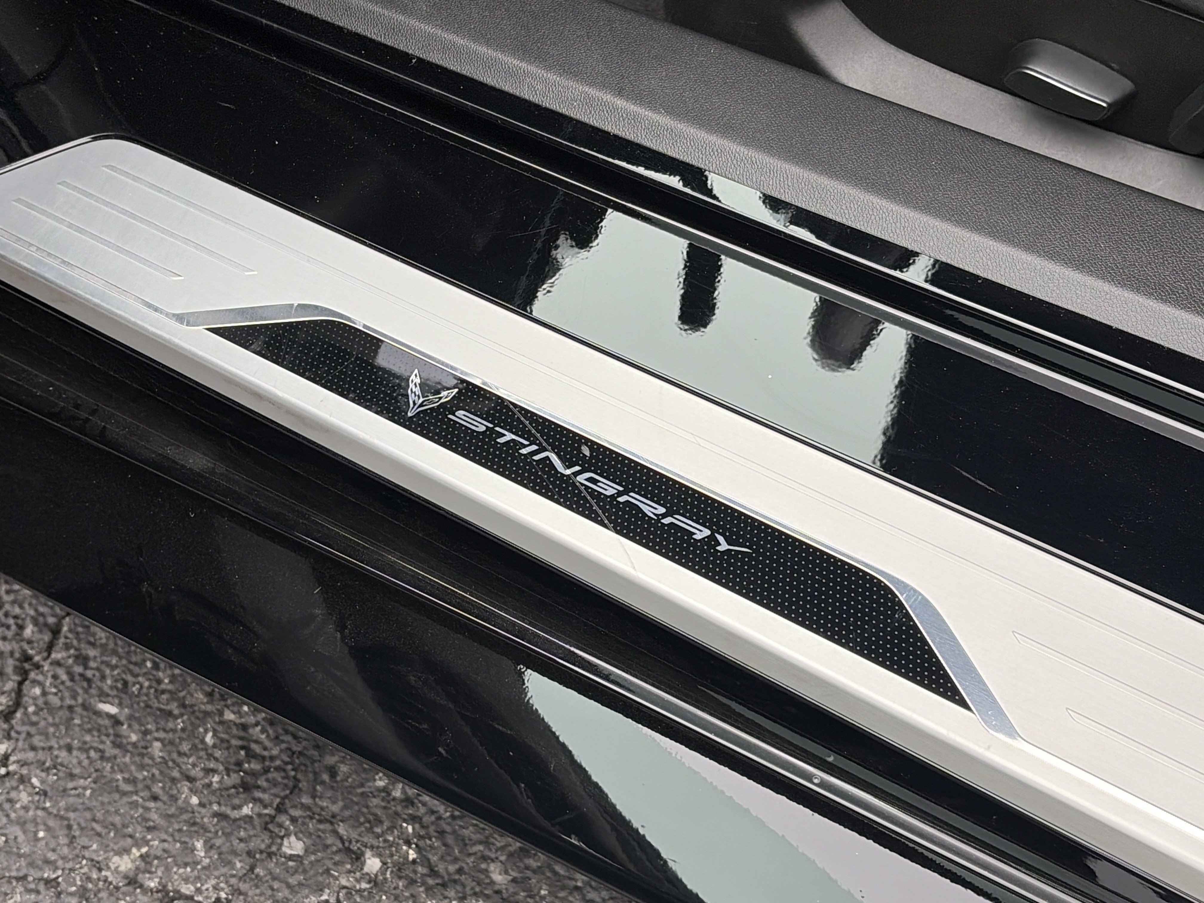 Used 2020 Chevrolet Corvette Stingray Coupe w/ 1LT RWD image 19