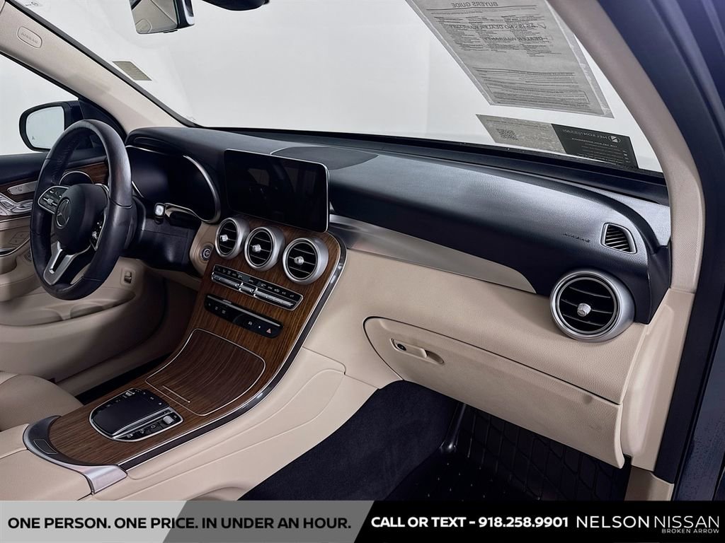 Used 2021 Mercedes-Benz GLC 300 4MATIC image 28