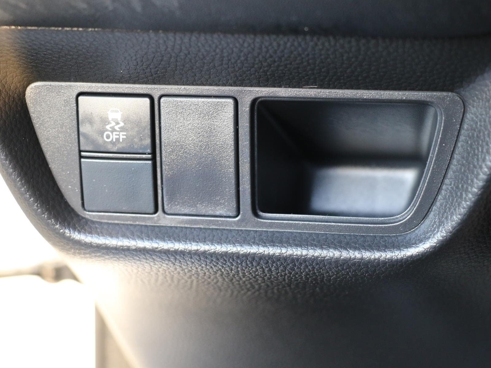 Used 2023 Honda HR-V LX image 16