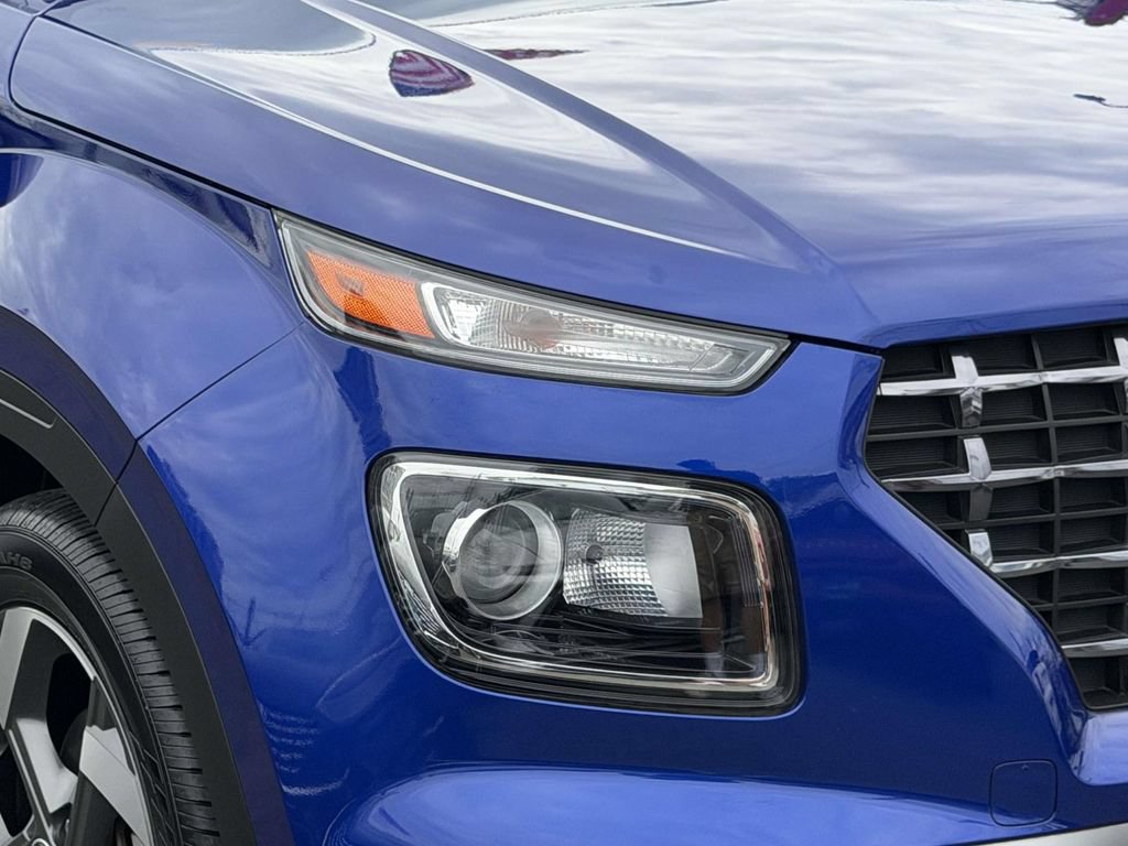 Certified 2023 Hyundai Venue SEL w/ Cargo Package FWD image 10