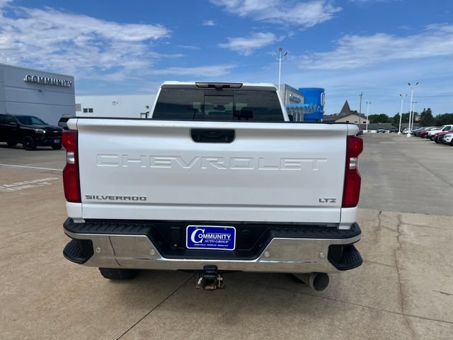 Certified 2022 Chevrolet Silverado 2500 LTZ w/ LTZ Plus Package AWD/4WD image 4