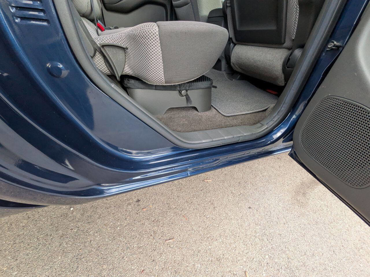 Used 2011 Suzuki Equator Sport AWD/4WD image 29