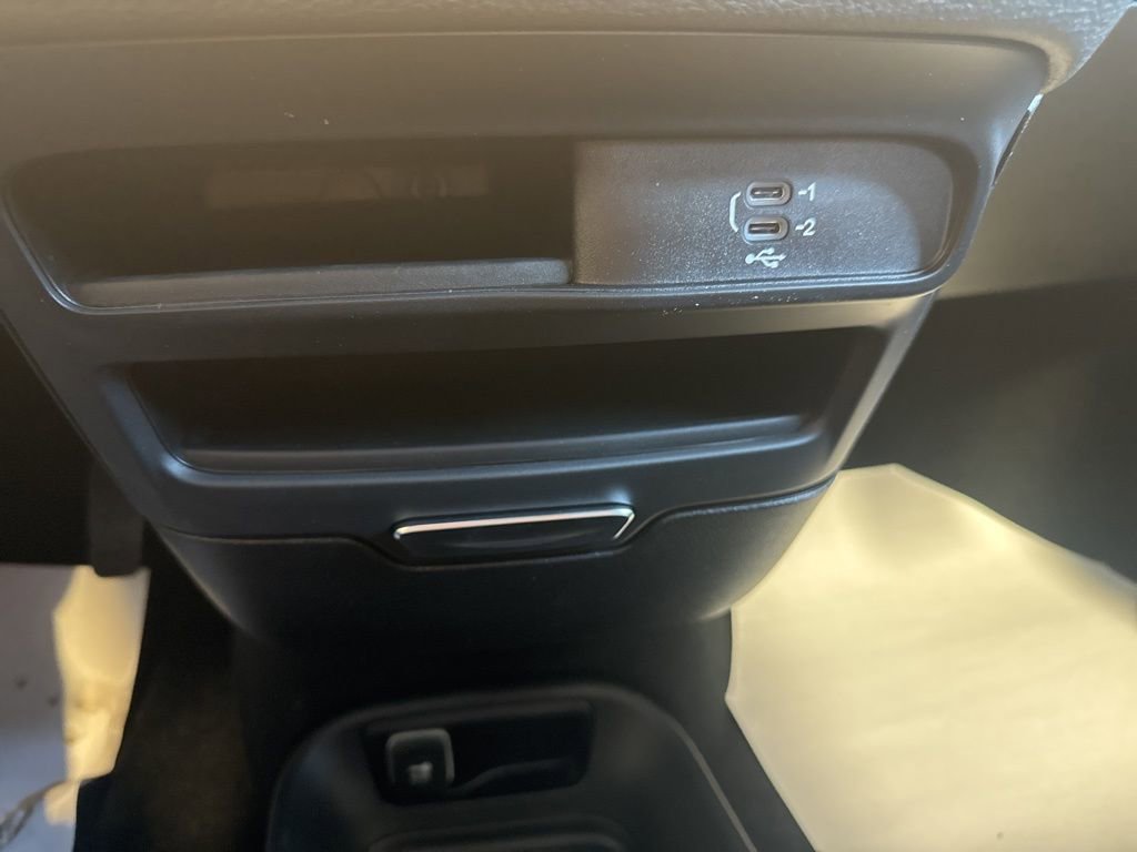 New 2026 Chrysler Pacifica Select image 28