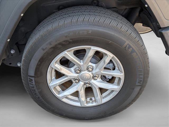 Used 2023 Jeep Wrangler Sport S image 17