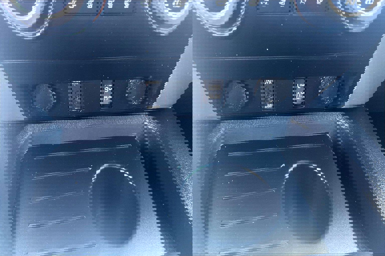 Used 2019 Toyota Tundra Platinum image 39