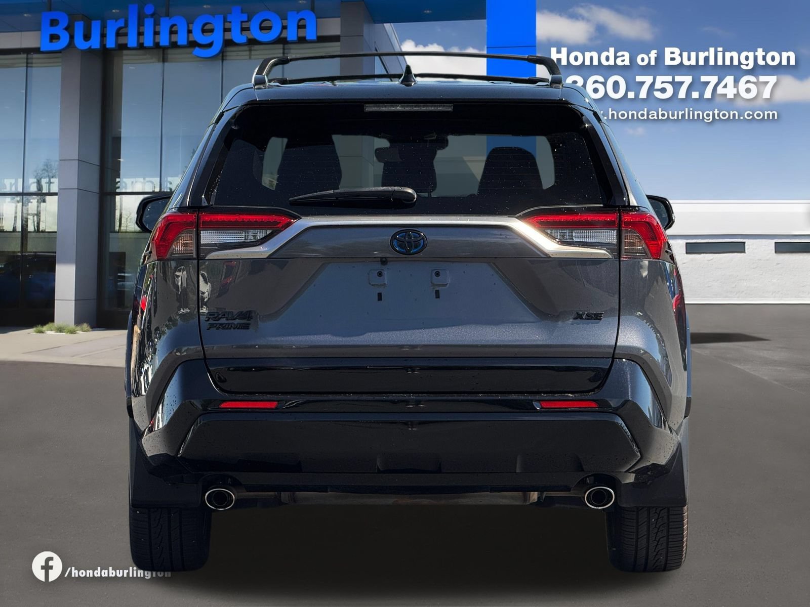 Used 2023 Toyota RAV4 XSE w/ Weather Package AWD/4WD image 5