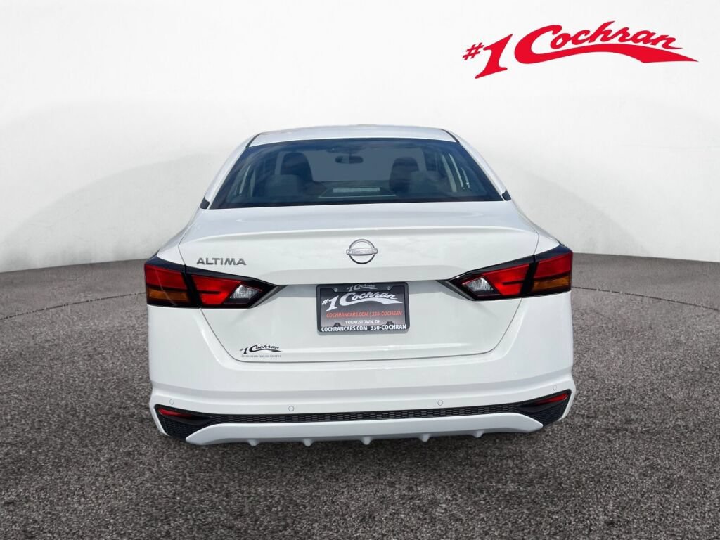 Used 2024 Nissan Altima 2.5 S FWD image 15