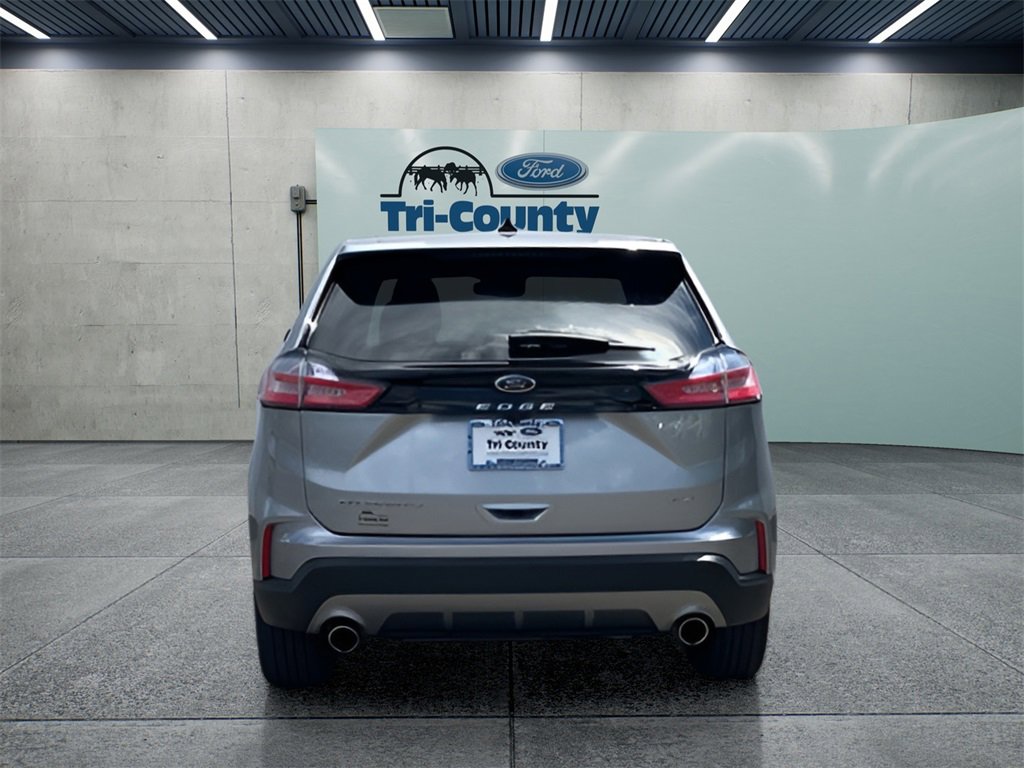 Used 2024 Ford Edge Titanium image 6