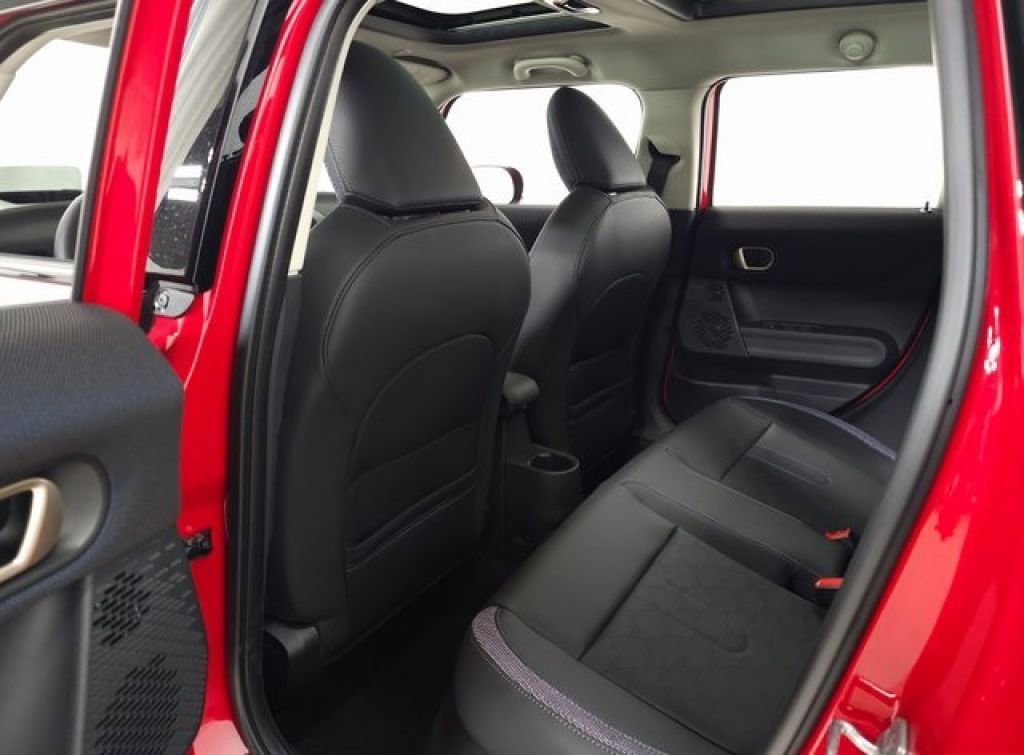 Used 2025 MINI Cooper S image 32