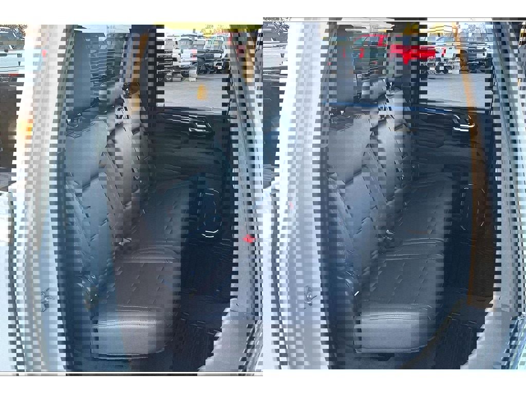 Used 2025 Chevrolet Silverado 3500 LTZ image 29