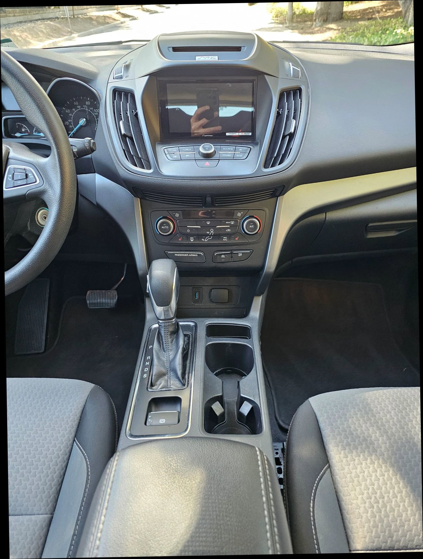 Used 2018 Ford Escape SE w/ SE Sync 3 Package image 36
