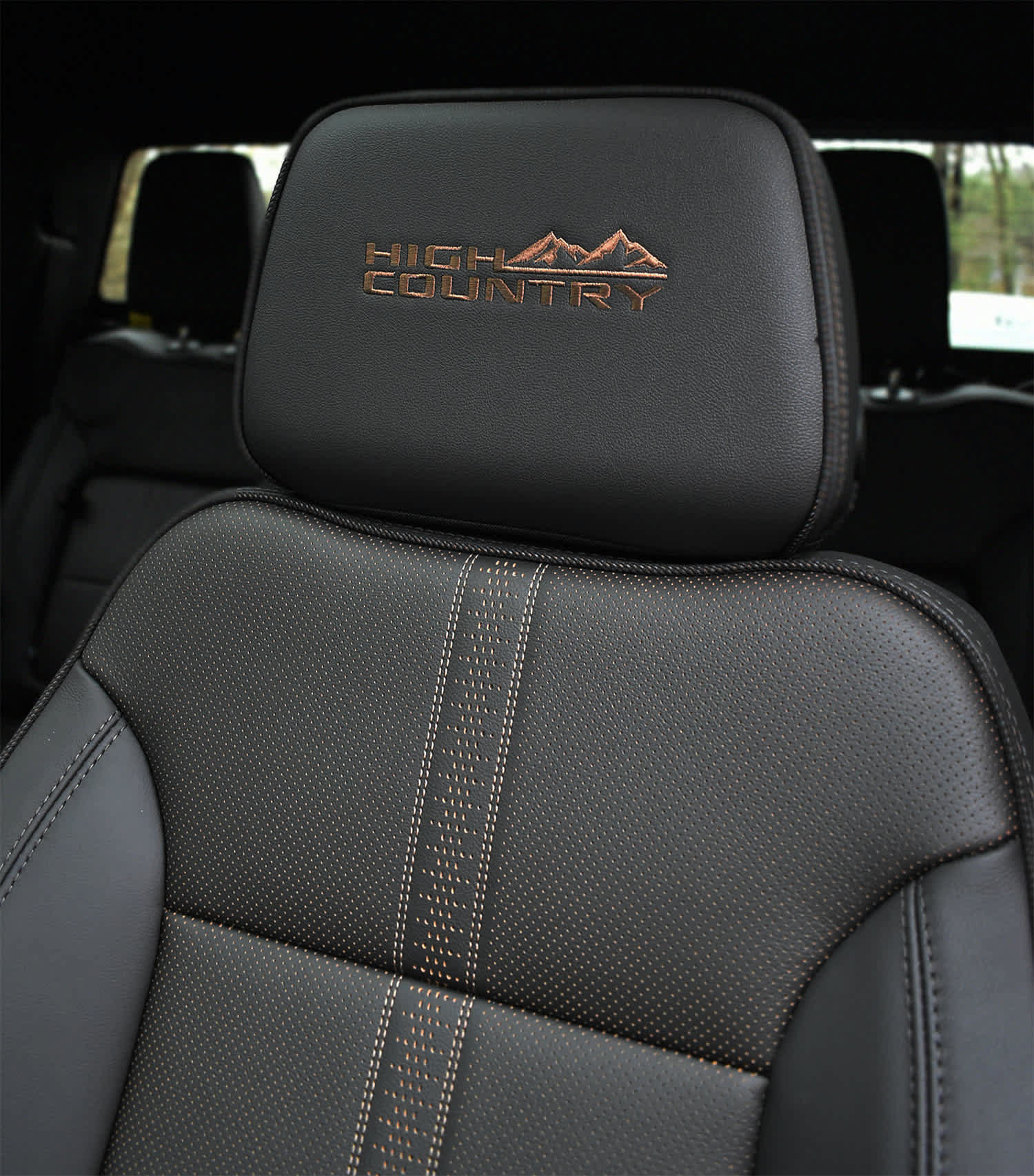 New 2026 Chevrolet Silverado 2500 High Country w/ High Country Premium Package AWD/4WD image 11
