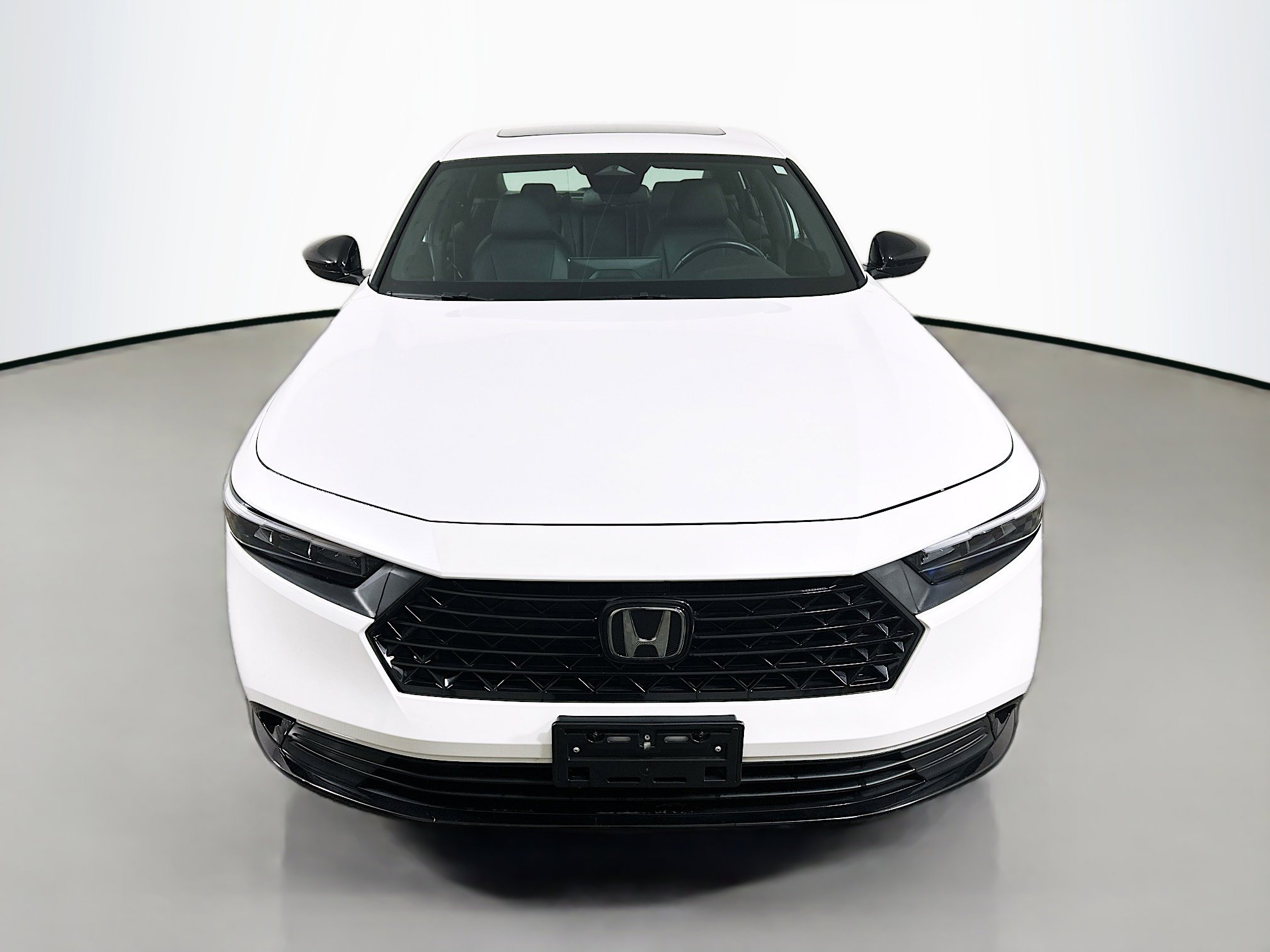 Used 2024 Honda Accord Sport image 2