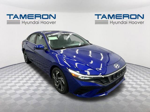 New 2025 Hyundai Elantra SEL image 7