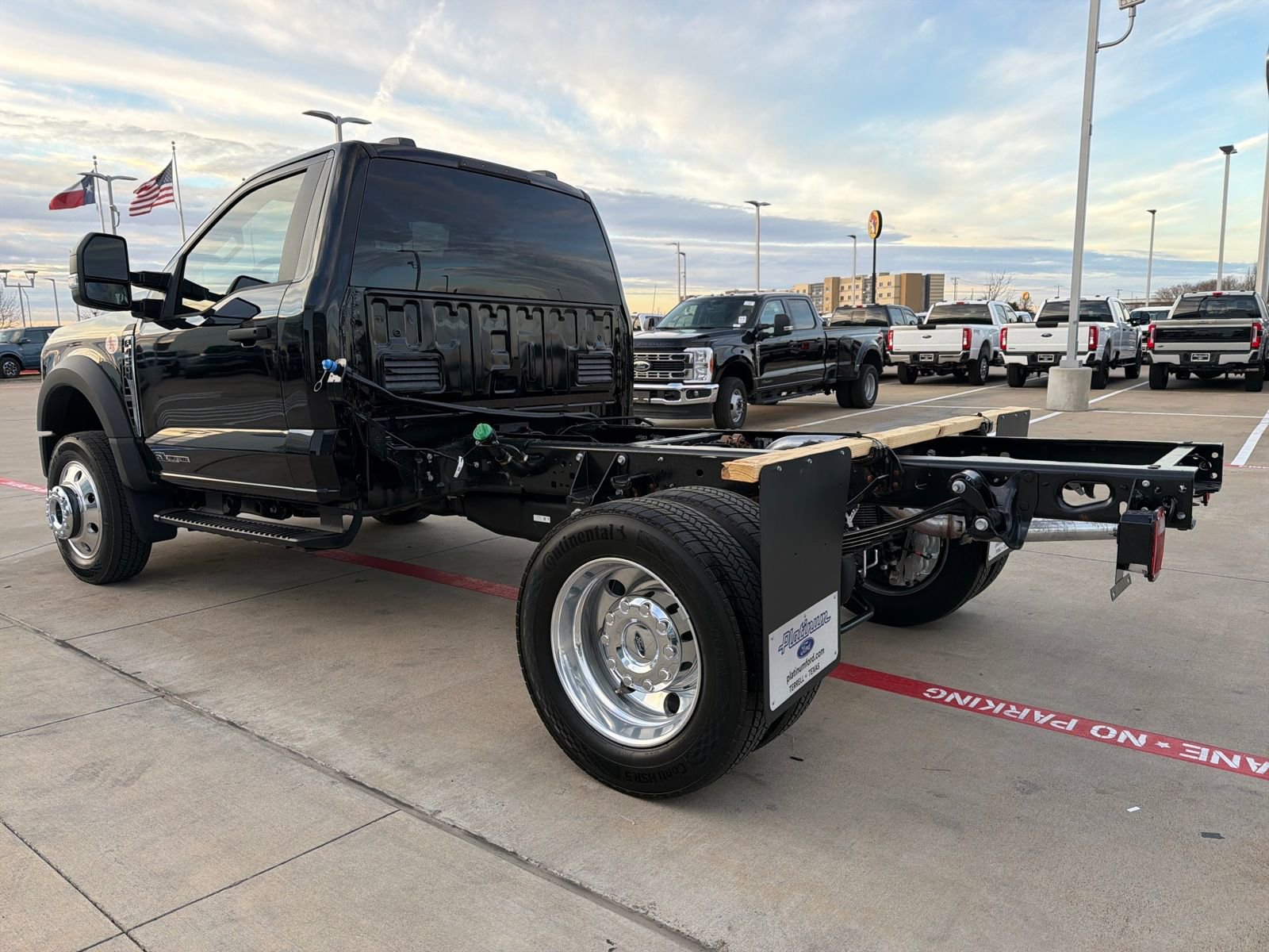 New 2026 Ford F450 XLT w/ XLT Value Package image 3