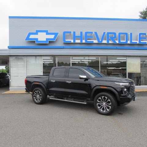Used 2025 GMC Canyon Denali
