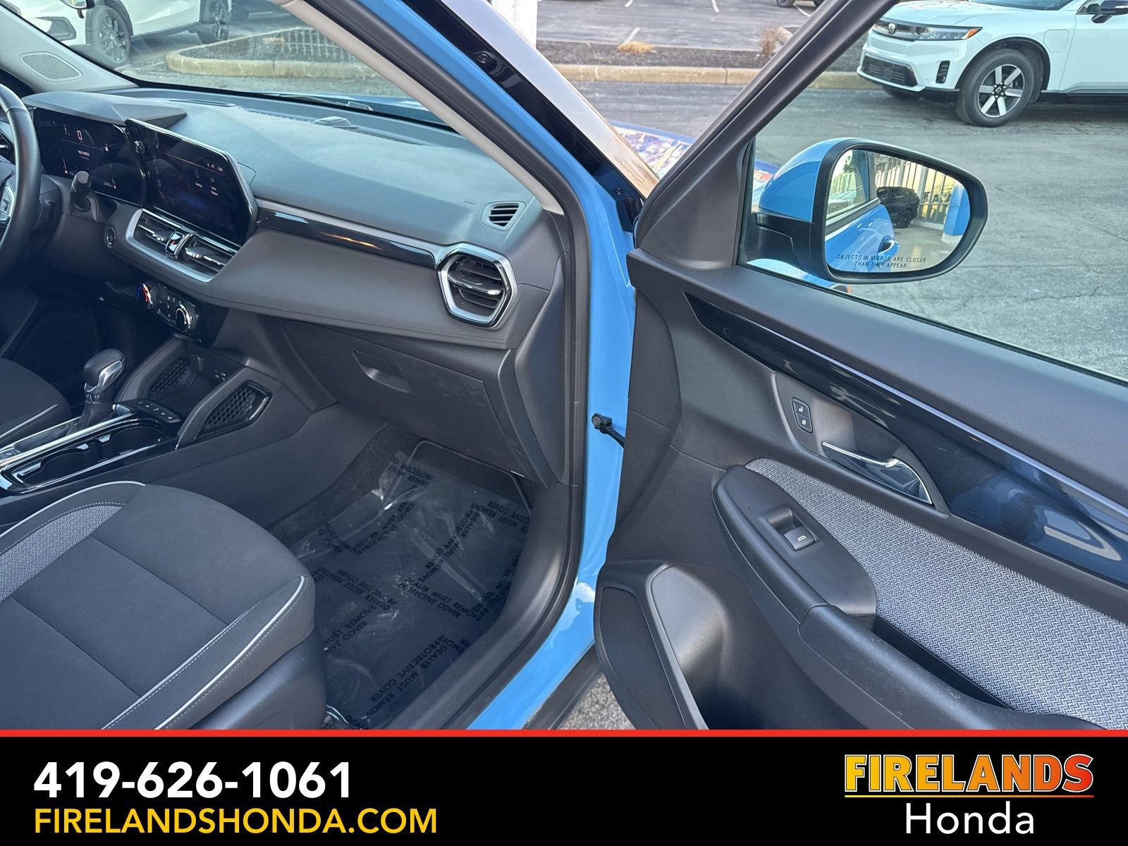 Used 2024 Chevrolet TrailBlazer LT w/ LT Cold Weather Package image 28