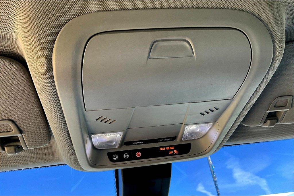 Used 2020 Chevrolet Equinox LT AWD/4WD image 17