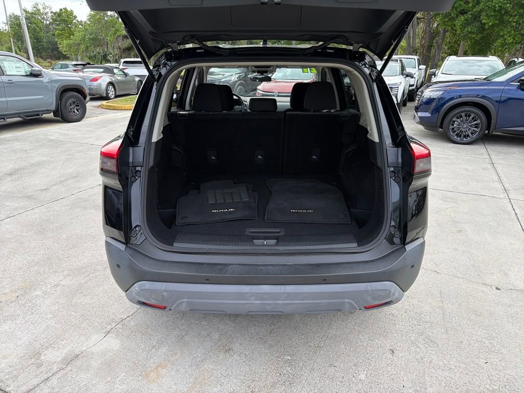 Used 2021 Nissan Rogue SV image 28