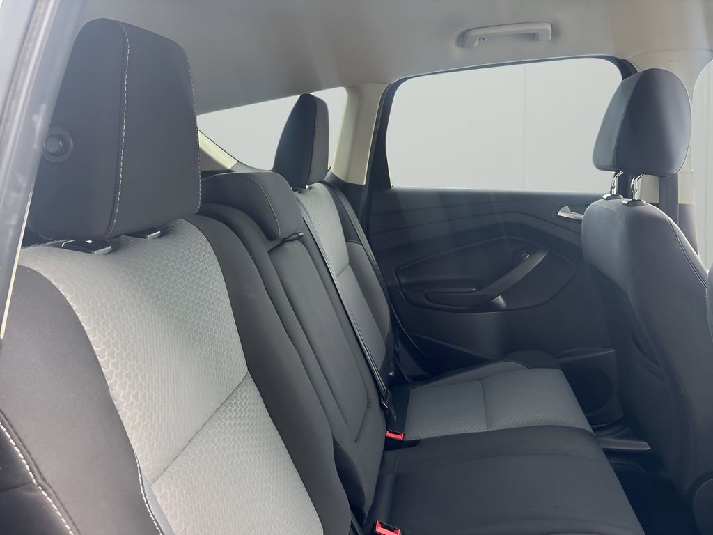 Used 2017 Ford Escape SE w/ Equipment Group 201A image 19