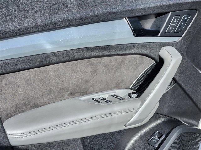 Used 2019 Audi SQ5 Prestige image 10