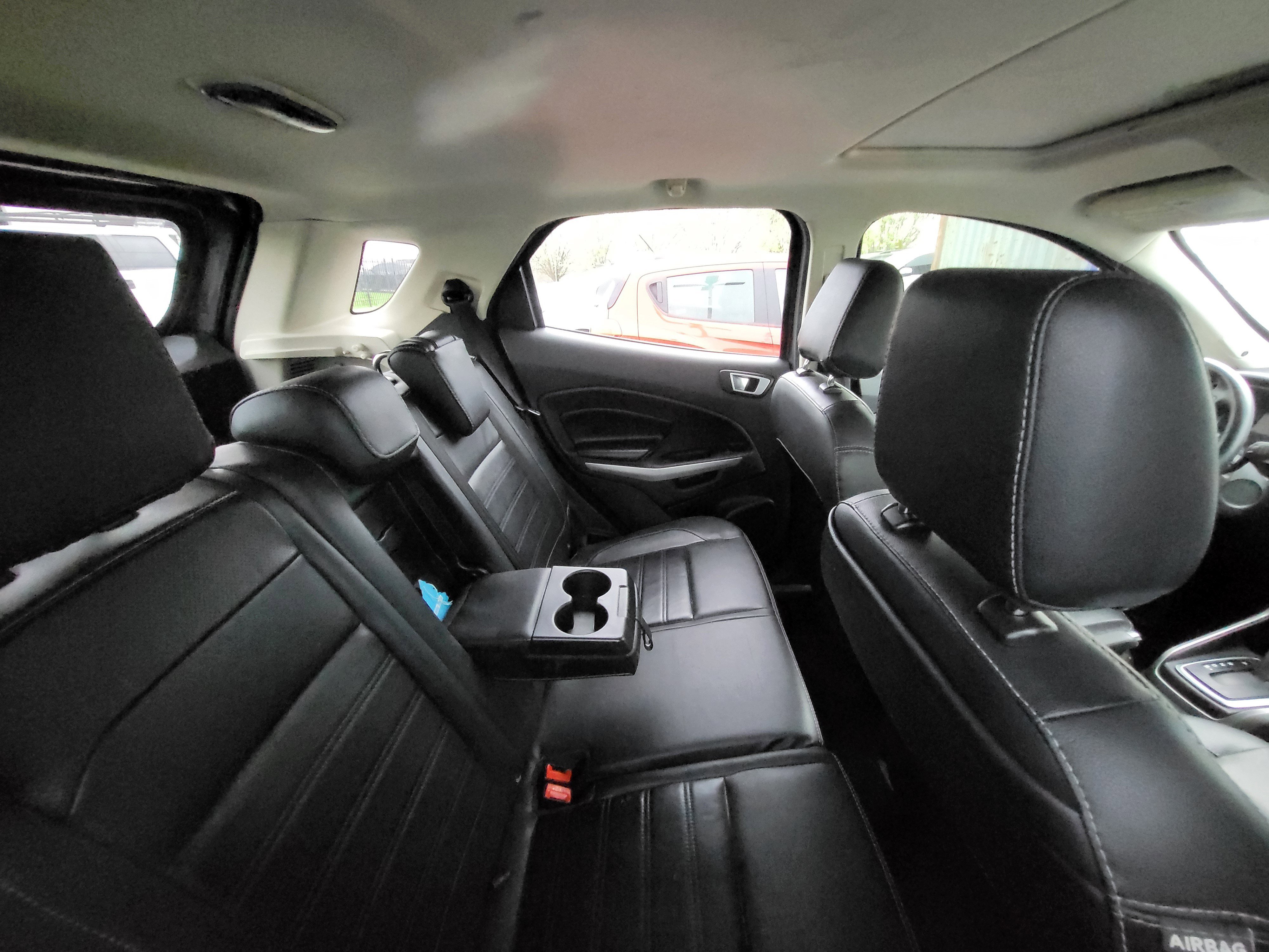 Used 2020 Ford EcoSport Titanium image 9