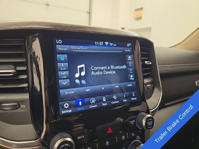 Used 2019 RAM 1500 Laramie AWD/4WD image 24