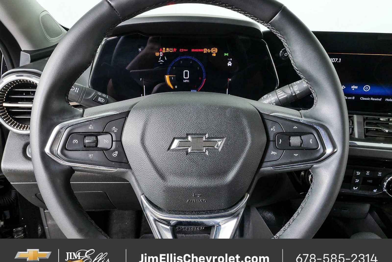 Certified 2025 Chevrolet Trax ACTIV w/ Driver Confidence Package FWD image 8