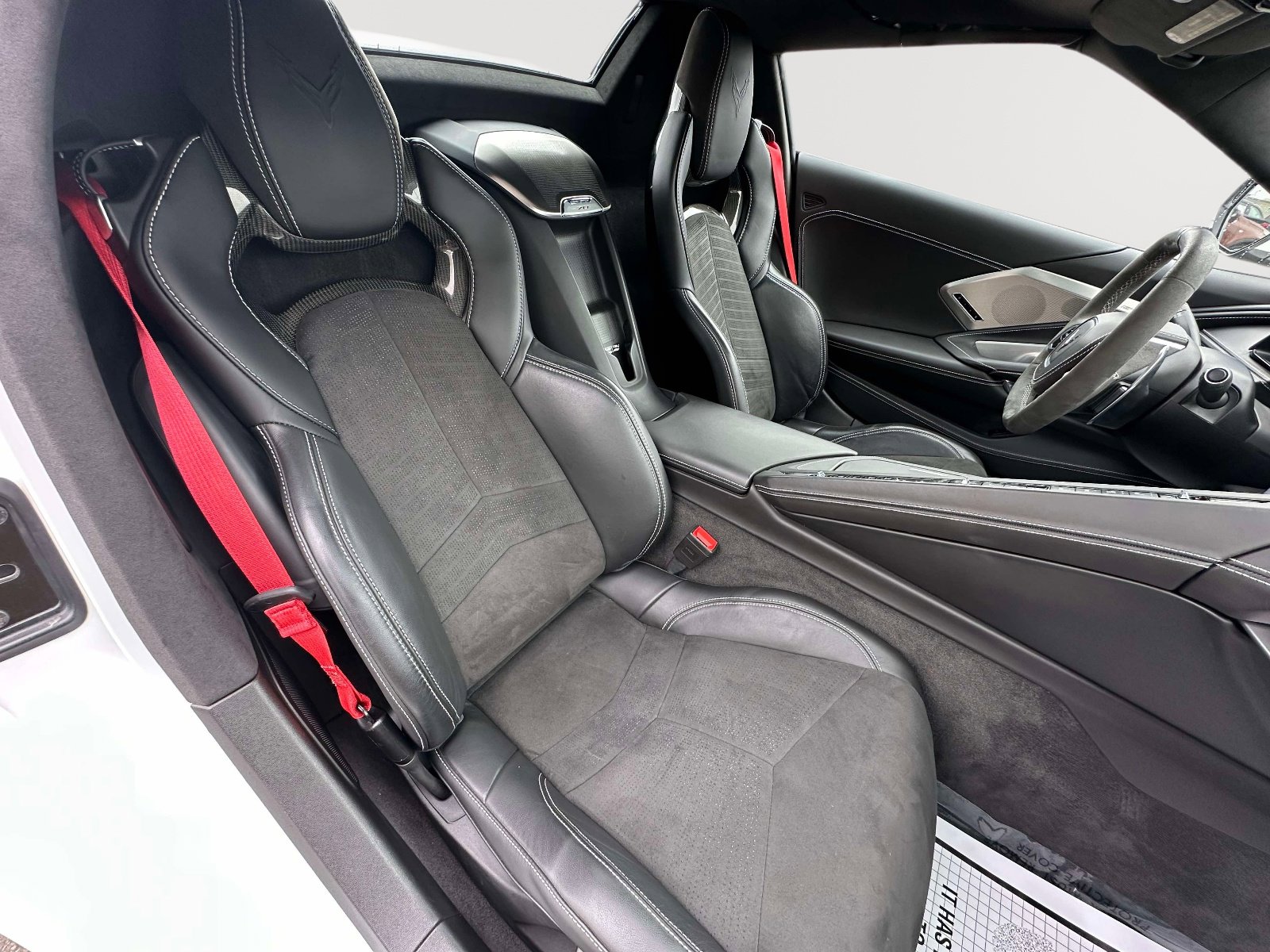 Used 2023 Chevrolet Corvette Stingray Premium Conv w/ Z51 Performance Package image 34