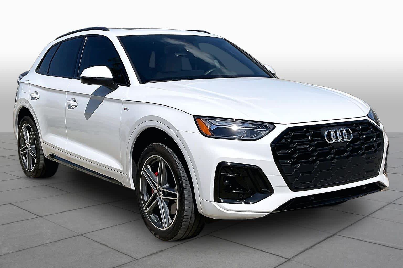 Used 2024 Audi Q5 e Premium Plus AWD/4WD image 3