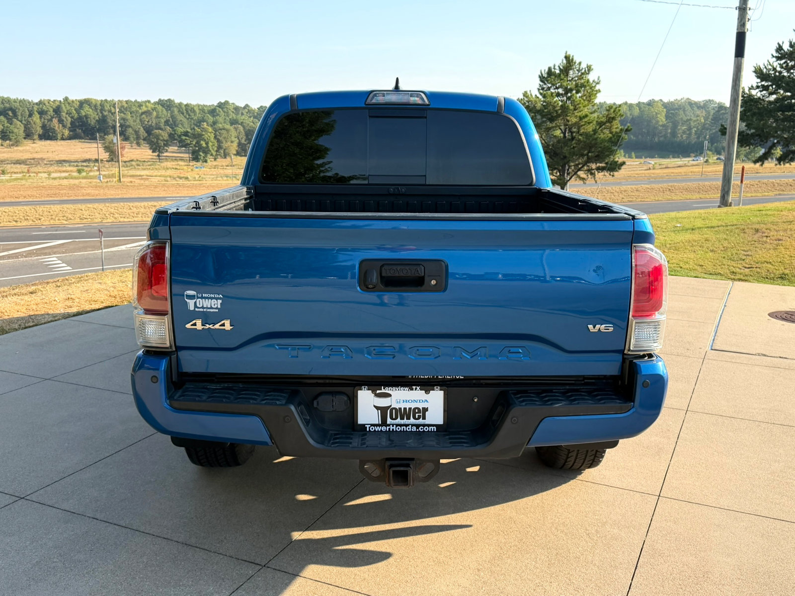 Used 2017 Toyota Tacoma Limited w/ Tow Package AWD/4WD image 5