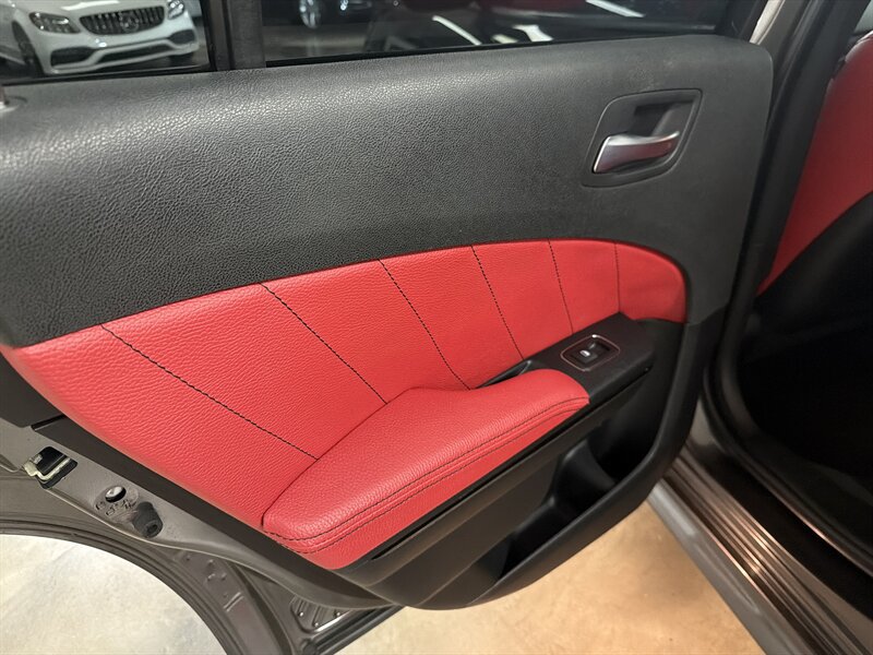 Used 2023 Dodge Charger R/T w/ Blacktop Package RWD image 28