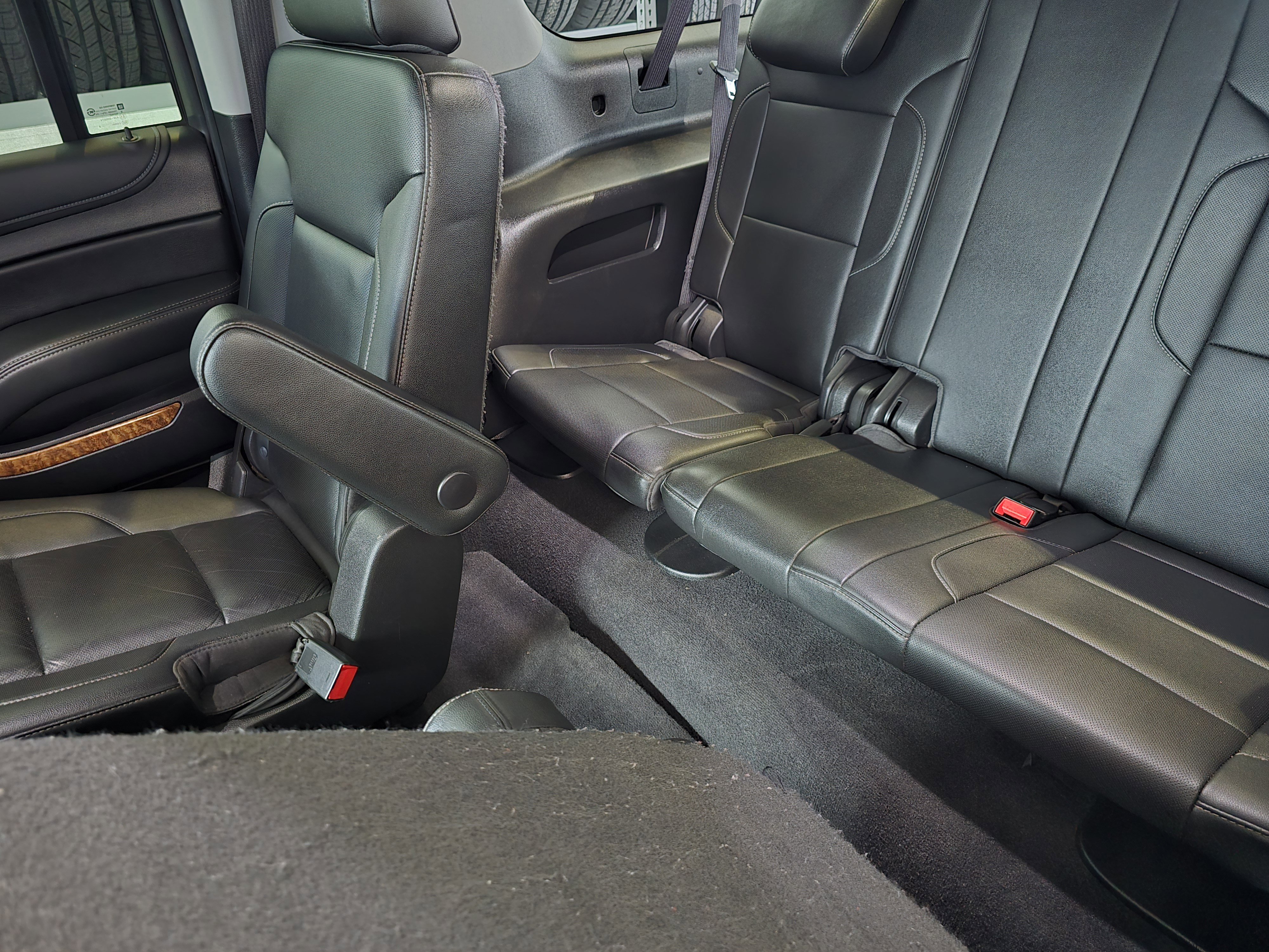 Used 2019 Chevrolet Suburban Premier image 24
