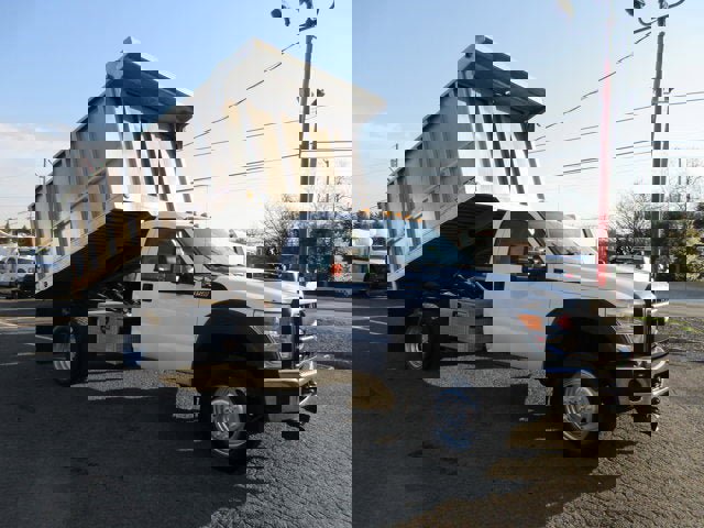 Used 2011 Ford F450 XL w/ PWR Equipment Group image 1