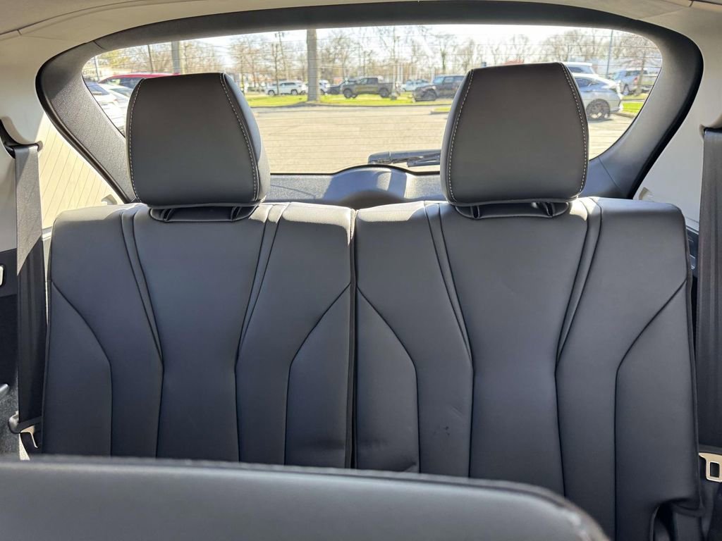 Certified 2023 Acura MDX SH-AWD w/ Technology Package image 11