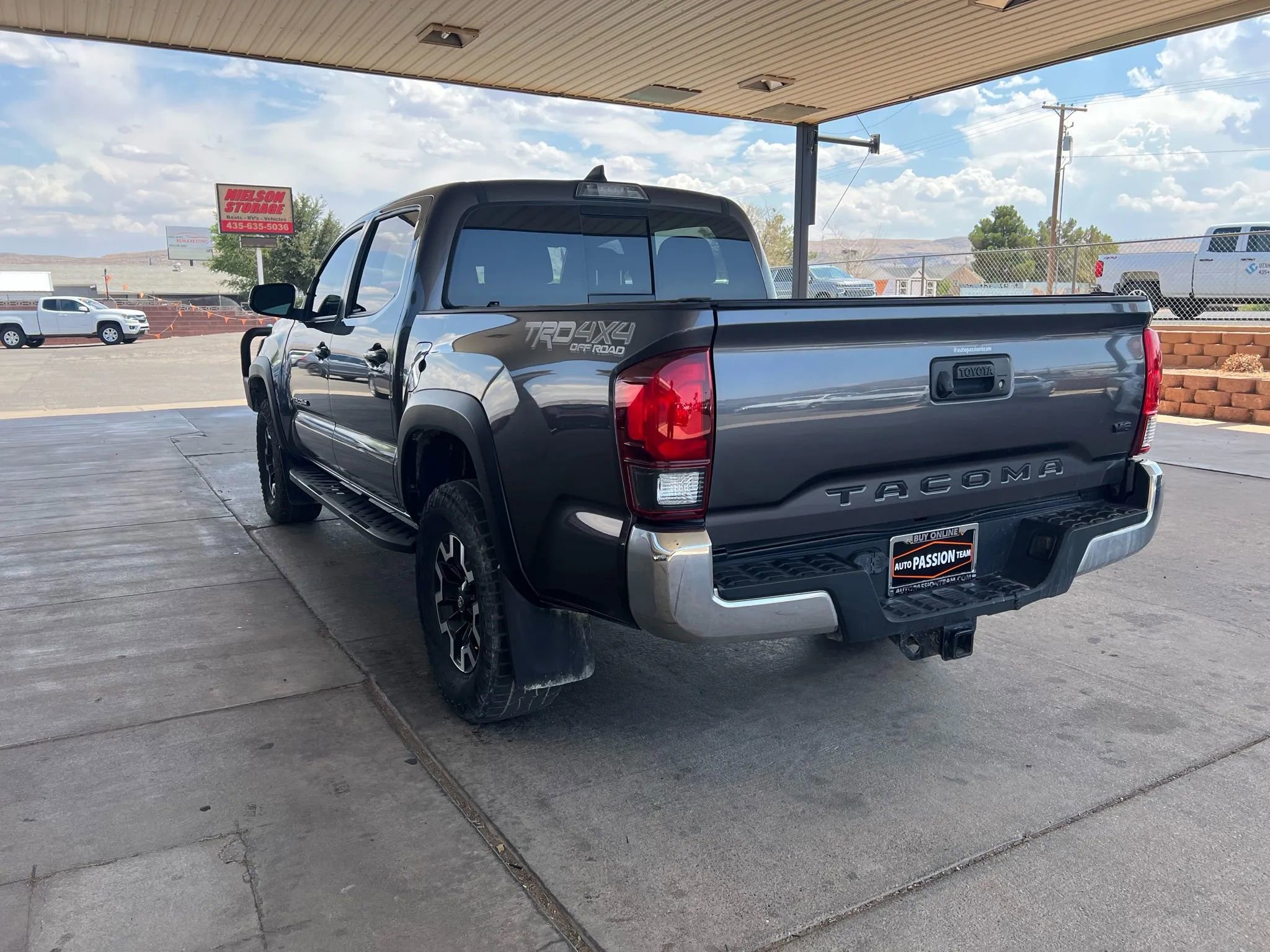 Used 2019 Toyota Tacoma TRD Off-Road image 7