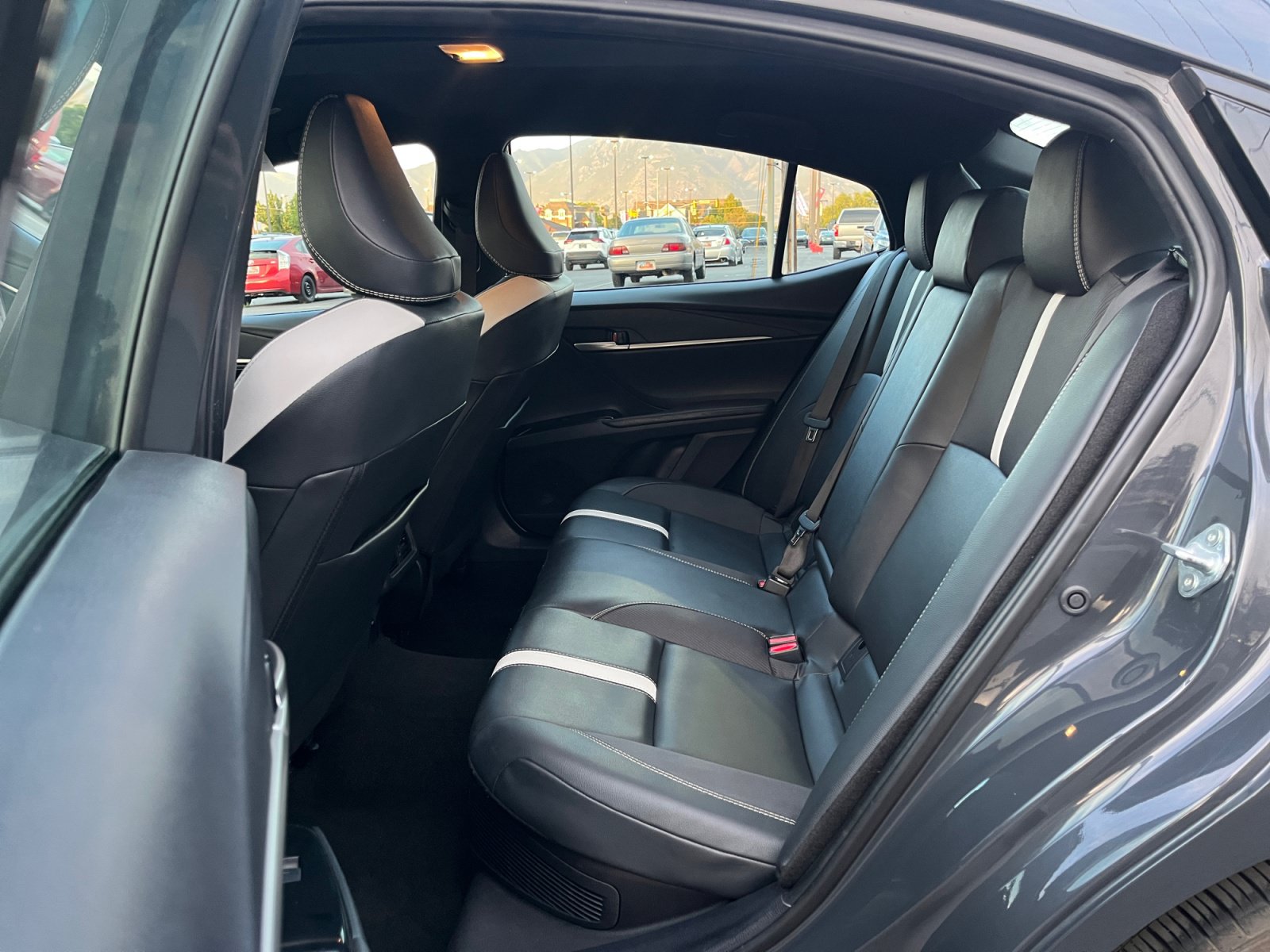 Used 2025 Toyota Camry SE FWD image 24