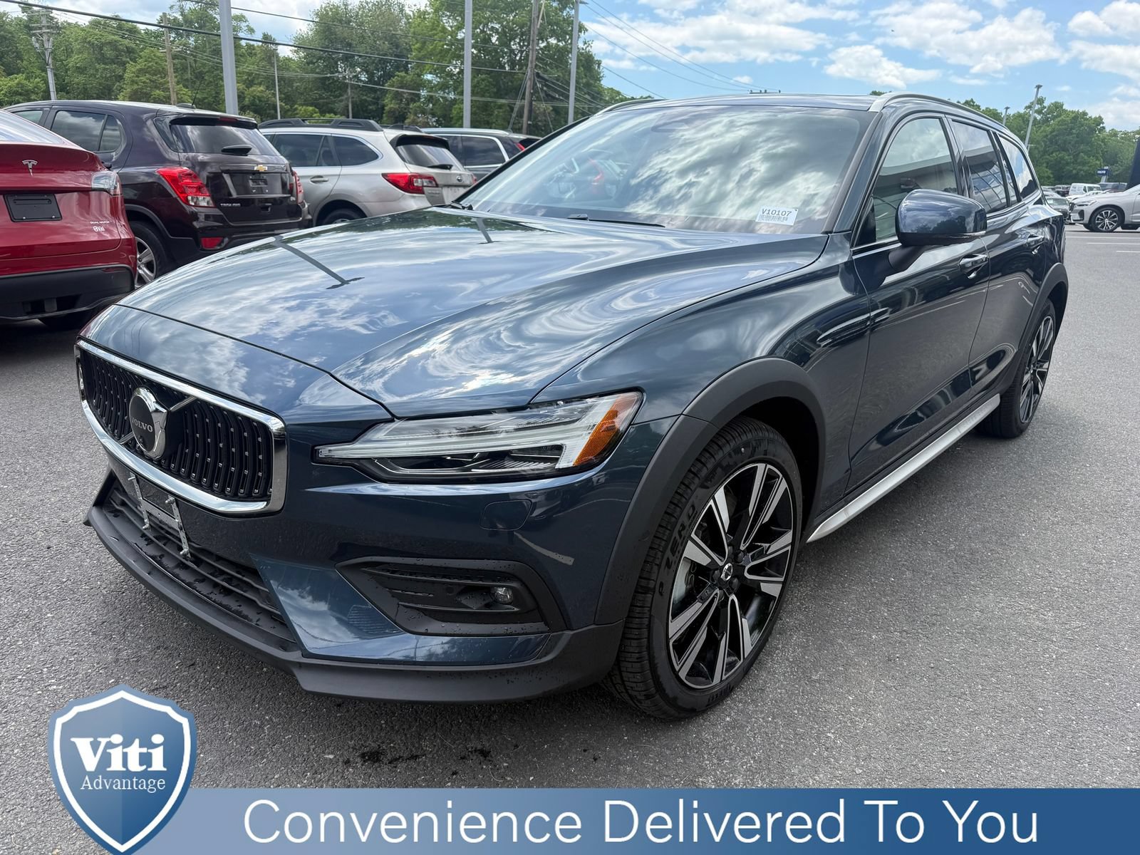 New 2026 Volvo V60 B5 Cross Country Ultra w/ Protection Package Premier AWD/4WD image 4