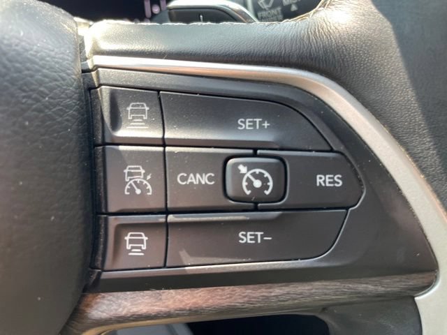 Used 2021 Jeep Grand Cherokee L Limited AWD/4WD image 19