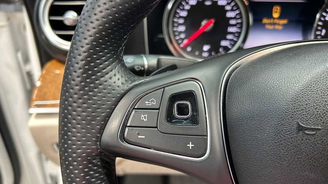 Used 2018 Mercedes-Benz E 300 image 18