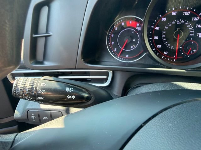 Used 2023 Hyundai Elantra SEL FWD image 15