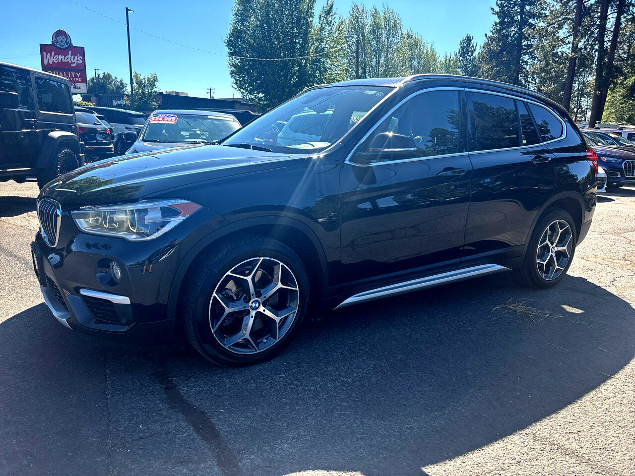 Used 2017 BMW X1 xDrive28i image 1