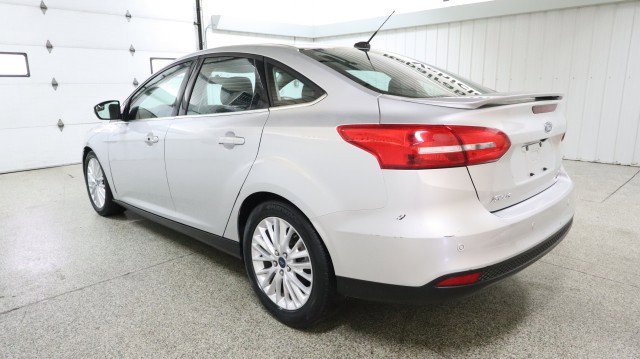 Used 2015 Ford Focus Titanium FWD image 3