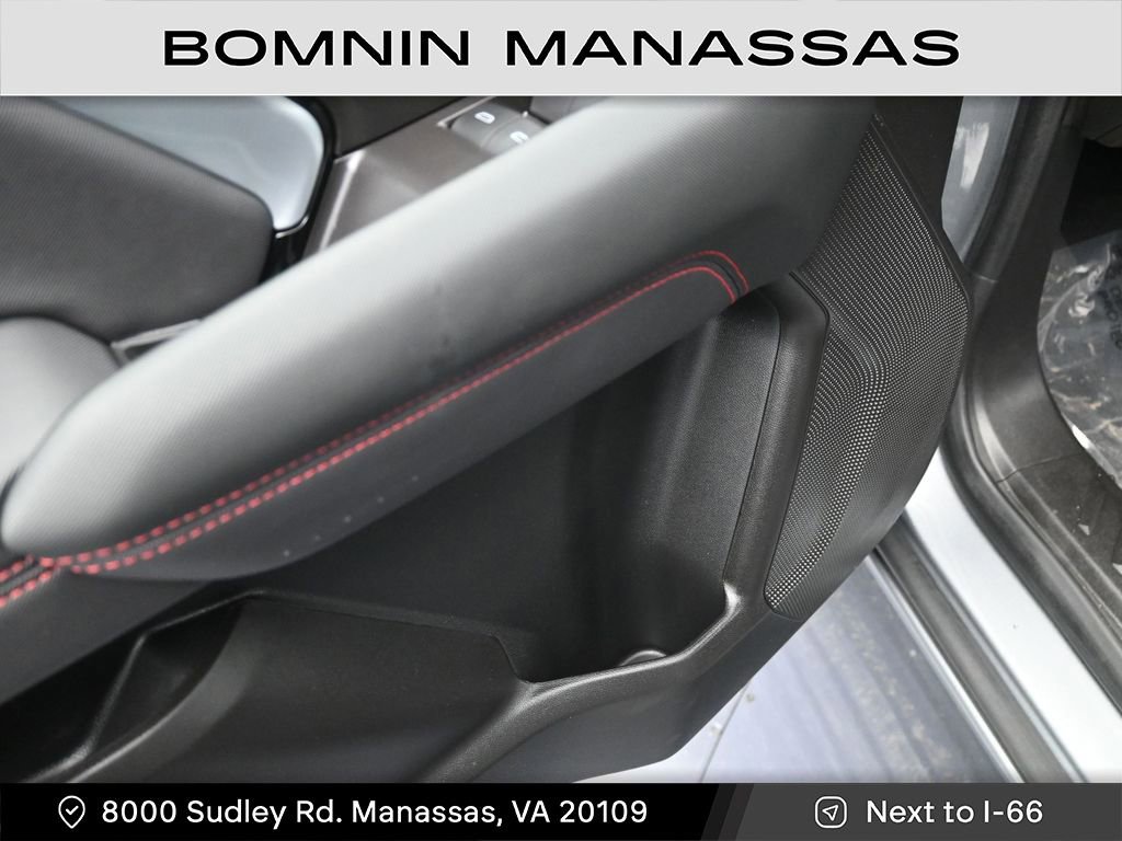 Used 2024 Chevrolet Colorado Z71 w/ Z71 Convenience Package 2 image 14