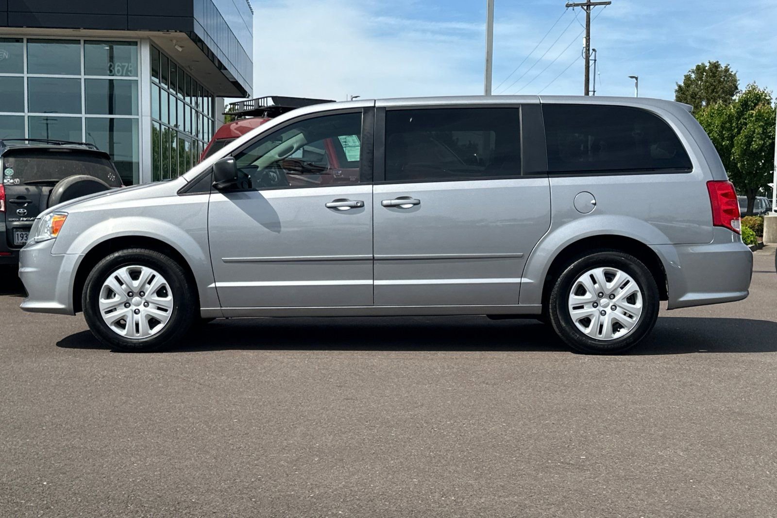 Used 2015 Dodge Grand Caravan SE w/ Quick Order Package 29E SE FWD image 7