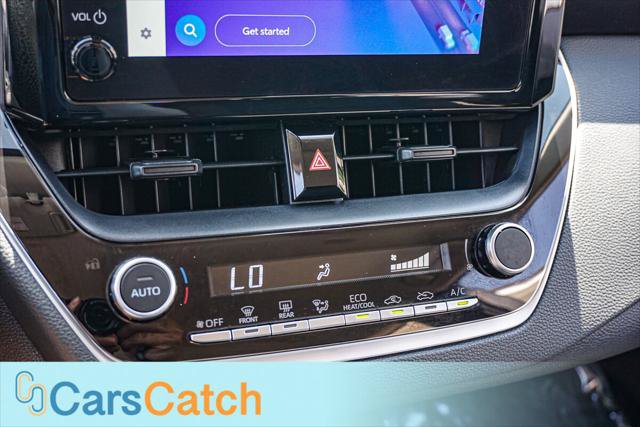 Used 2025 Toyota Corolla LE FWD image 29