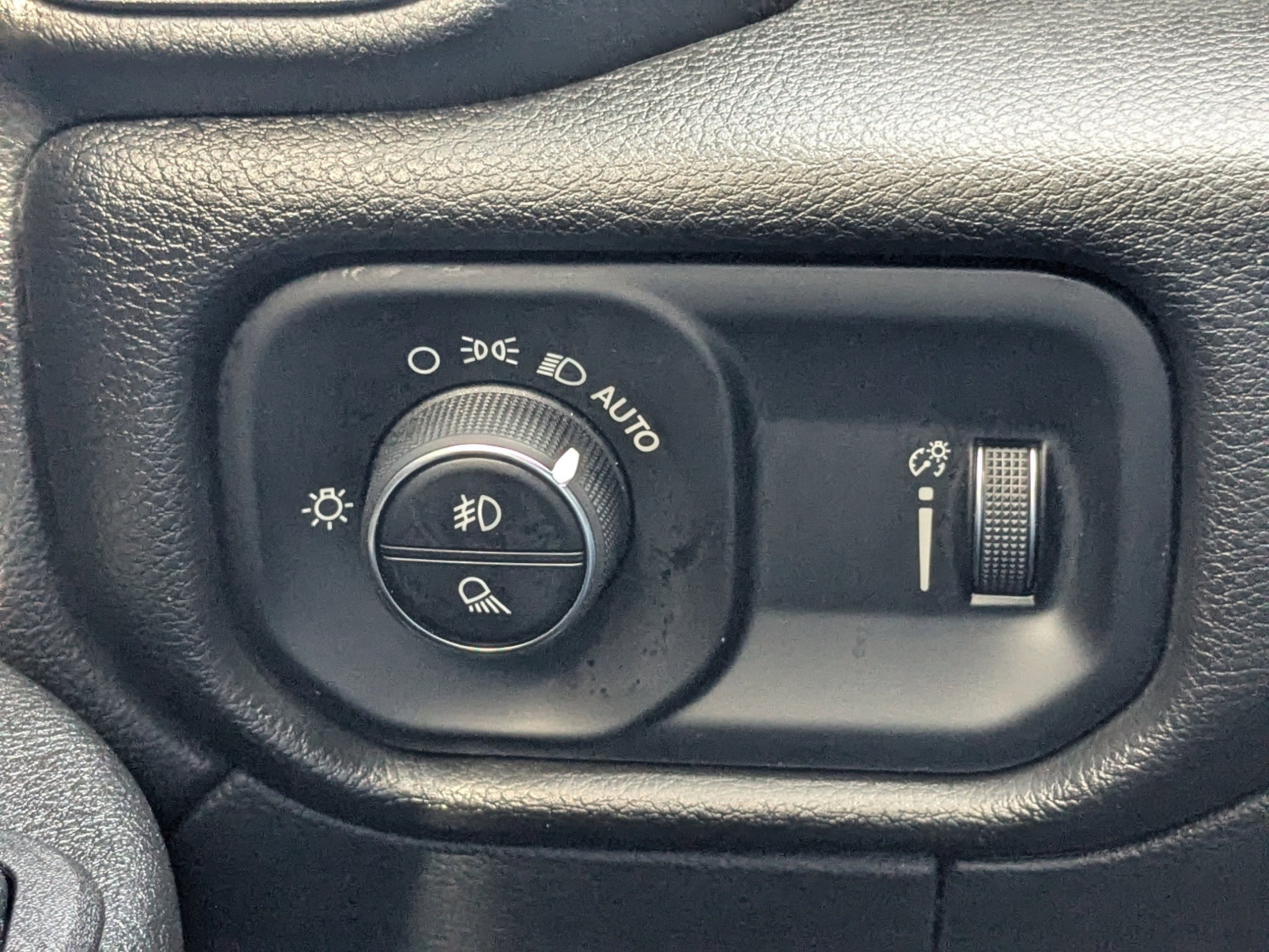 Used 2025 RAM 2500 Tradesman image 31