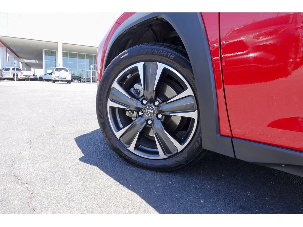 Used 2019 Lexus UX 200 w/ Premium Package FWD image 9