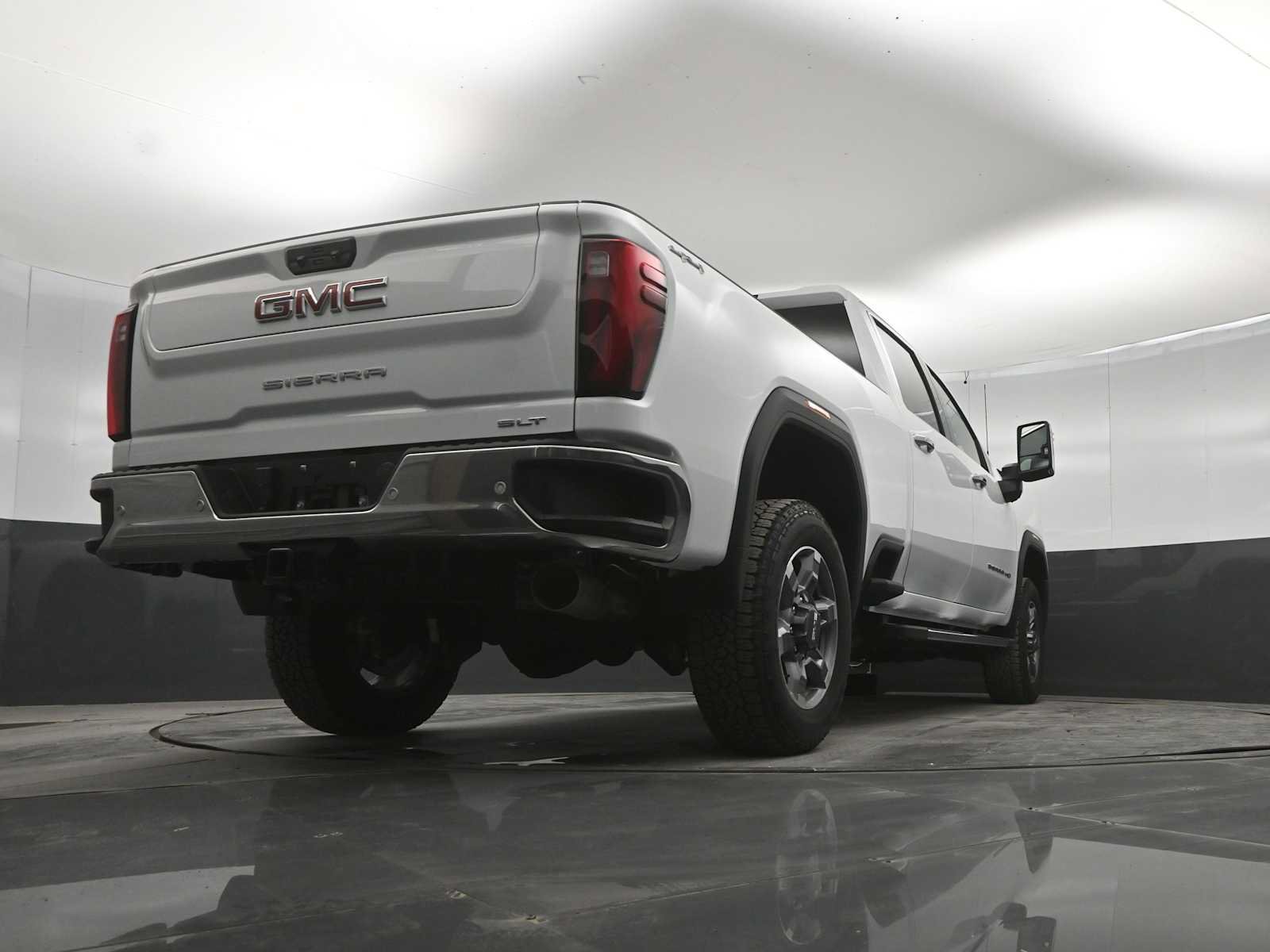 New 2026 GMC Sierra 2500 SLT w/ SLT Premium Package AWD/4WD image 38