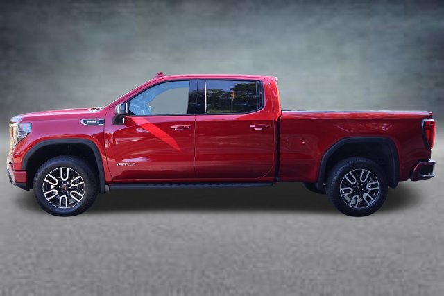 Used 2025 GMC Sierra 1500 AT4 w/ AT4 Premium Package AWD/4WD image 4